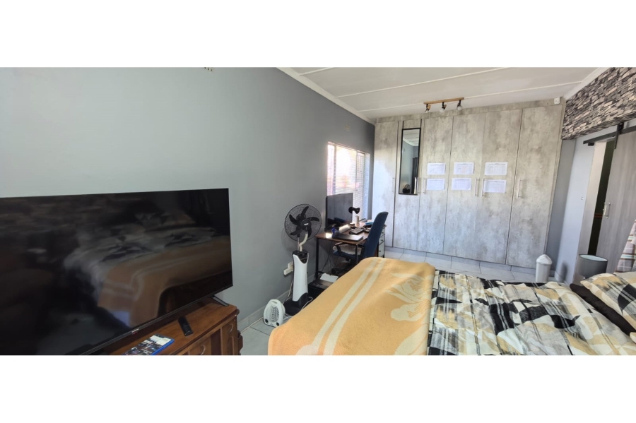 3 Bedroom Property for Sale in Hadison Park Northern Cape